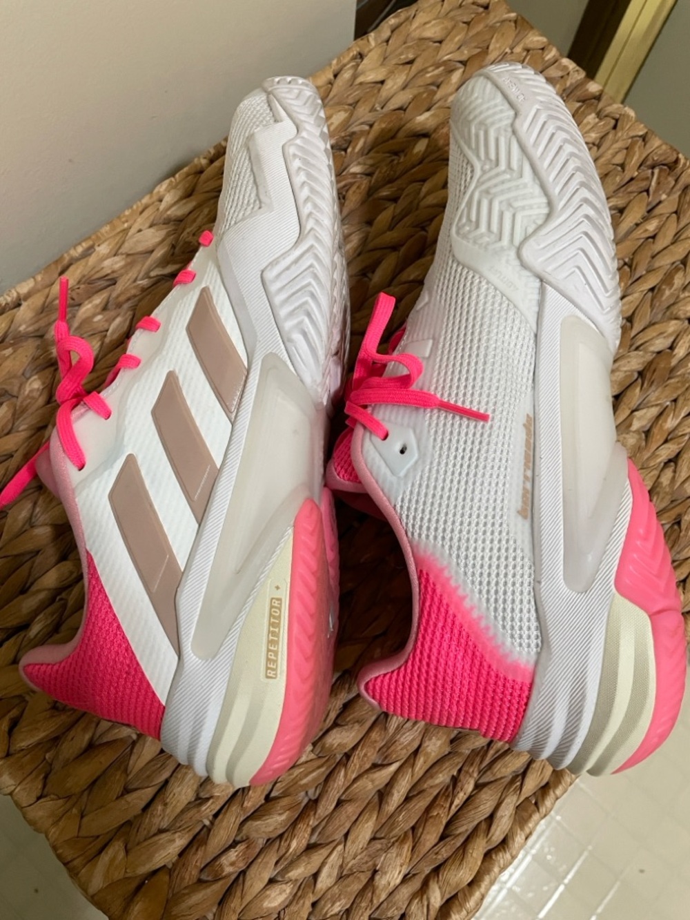 Adidas Barricade 13 White & Pink Women’s Athletic Tennis Shoes 9.5